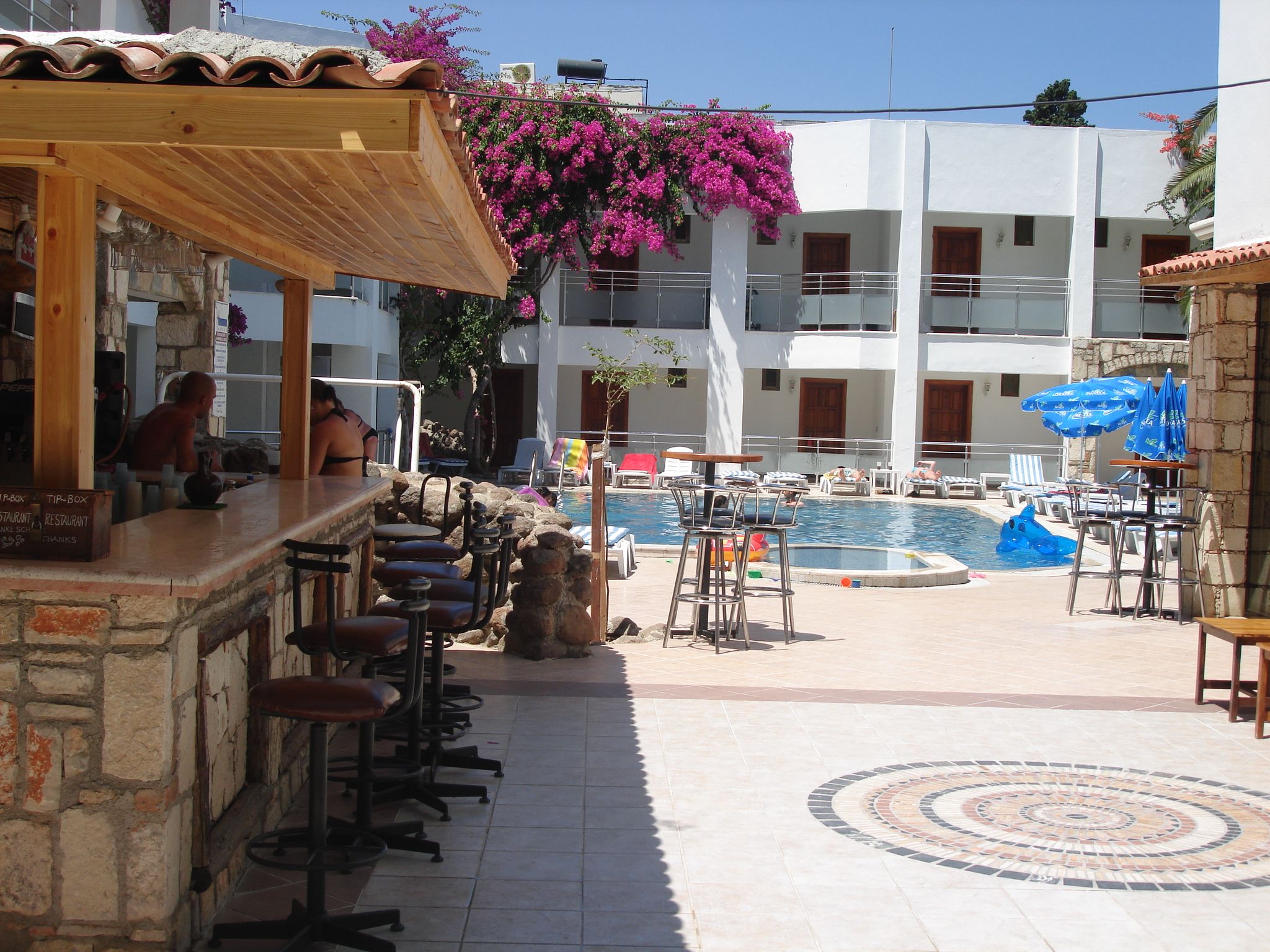 Bar u bazénu